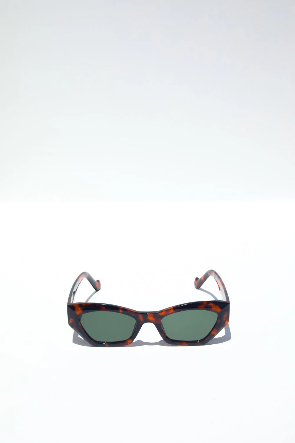 Breezy Chunky Frames Sunglasses - Image 5