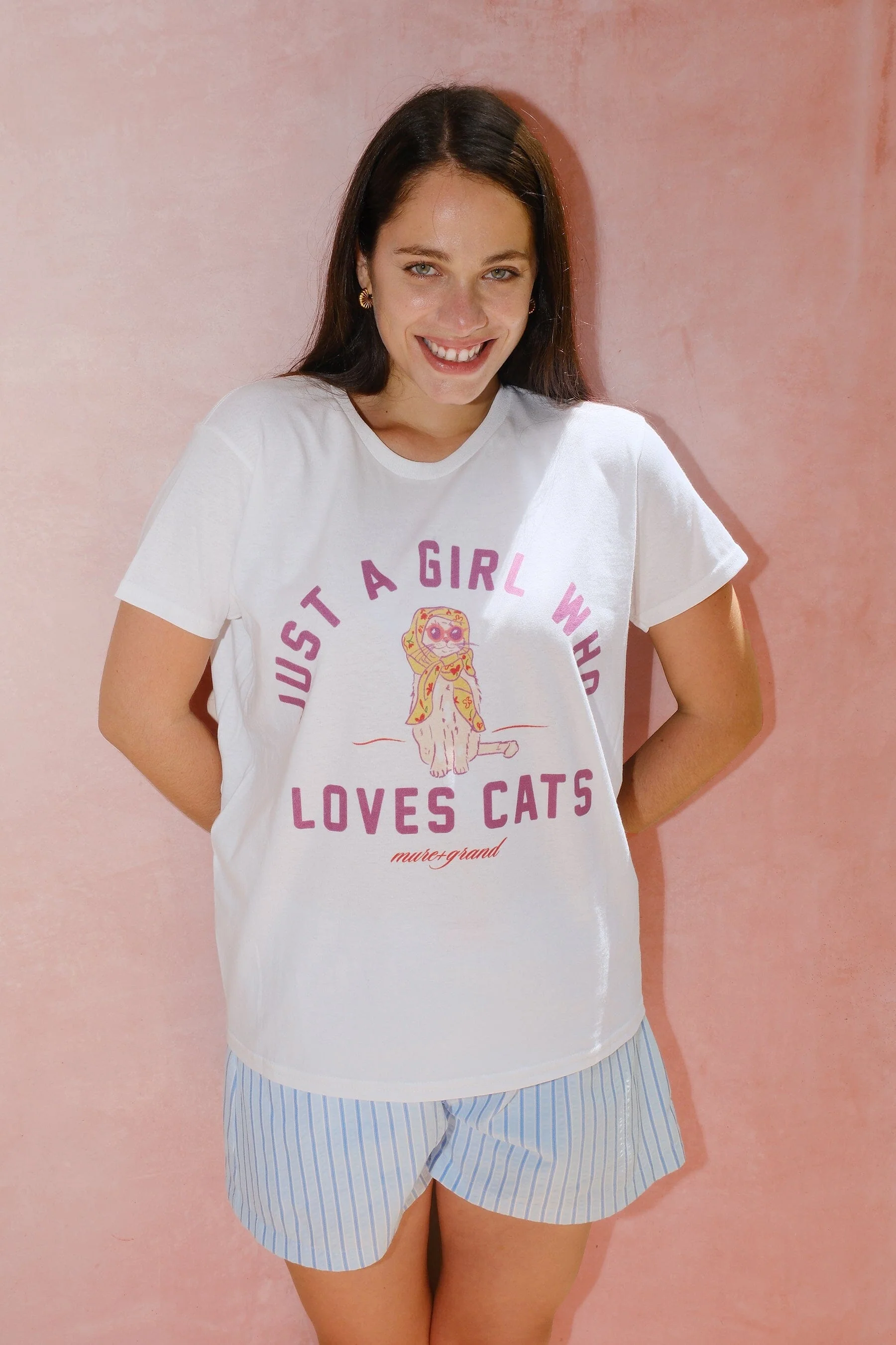 Just a Girl Who Loves Cats Graphic T-shirt - Image 4