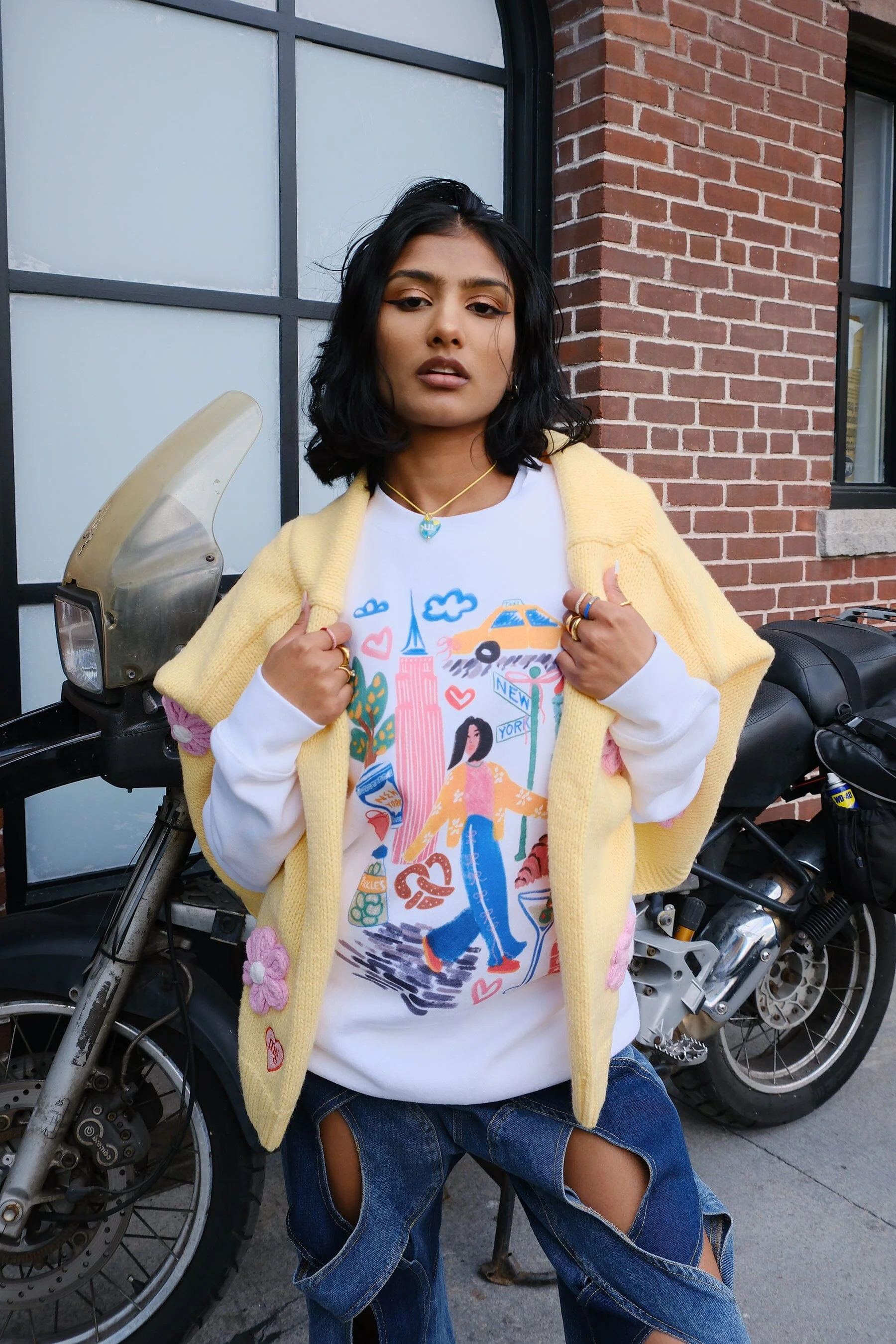 New York Sketchbook Graphic Sweatshirt - Image 4