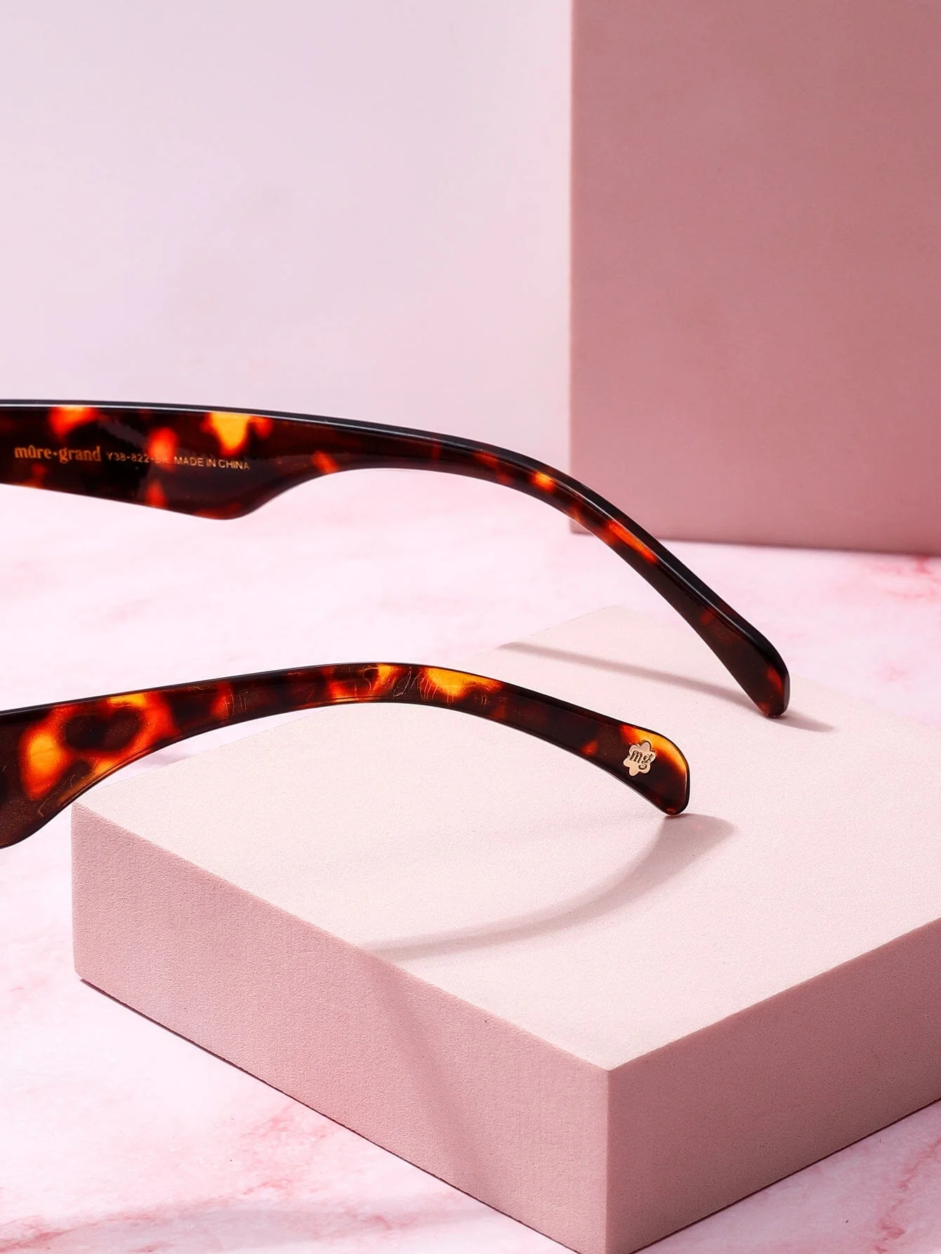 Square Cat Eye Sunglasses - Image 11