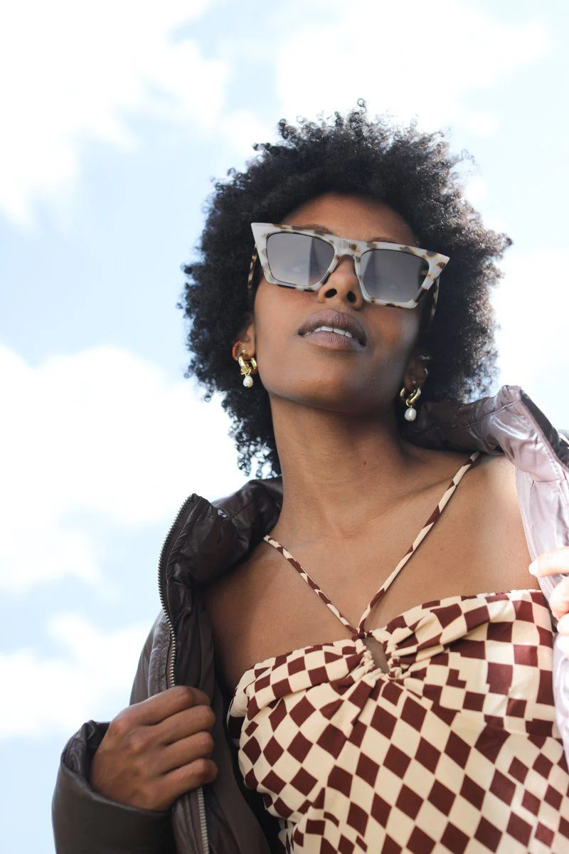 Square Cat Eye Sunglasses - Image 3