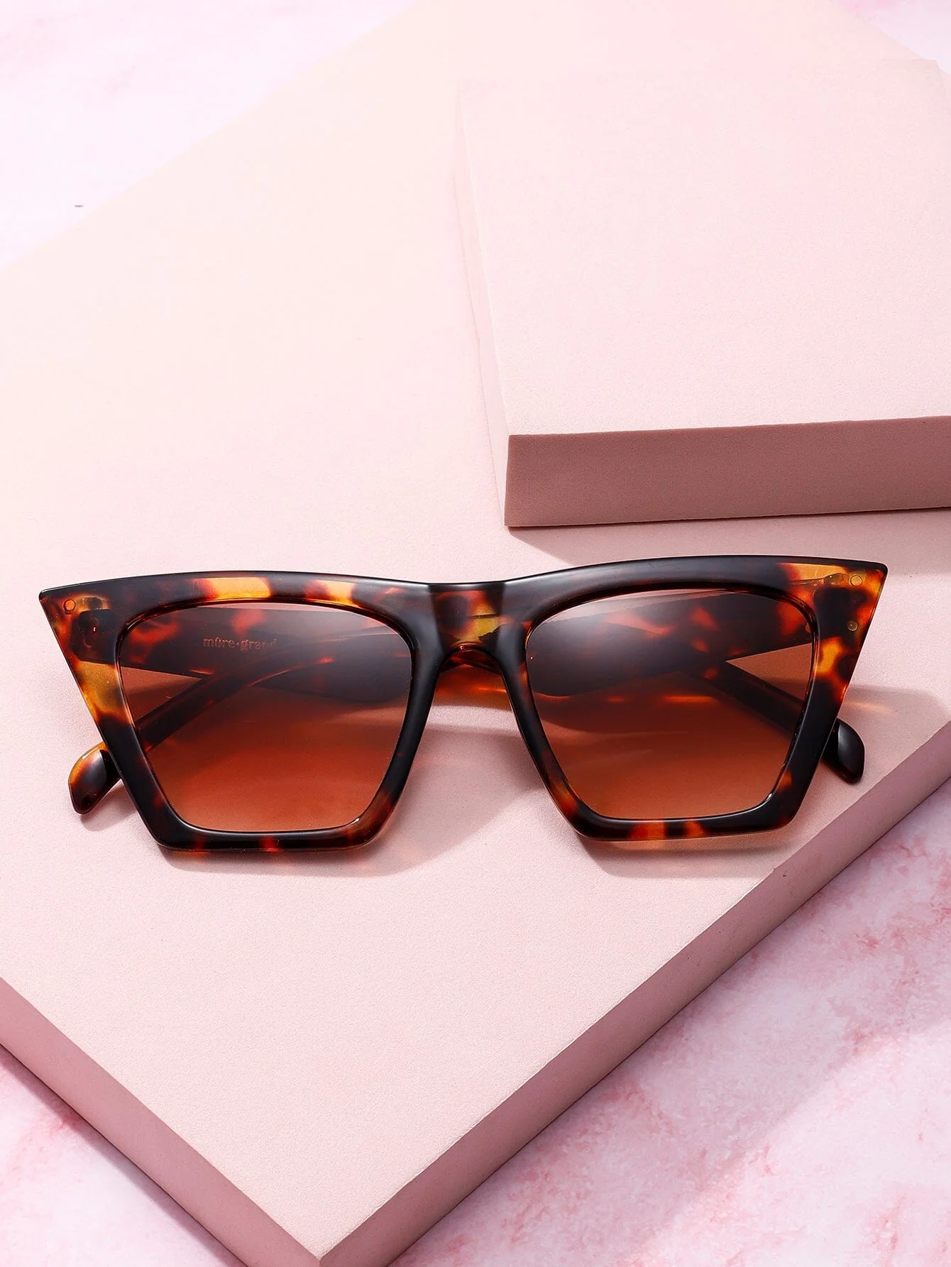 Square Cat Eye Sunglasses - Image 8