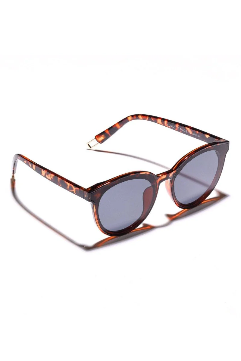 Suns Out Sunglasses - Image 11