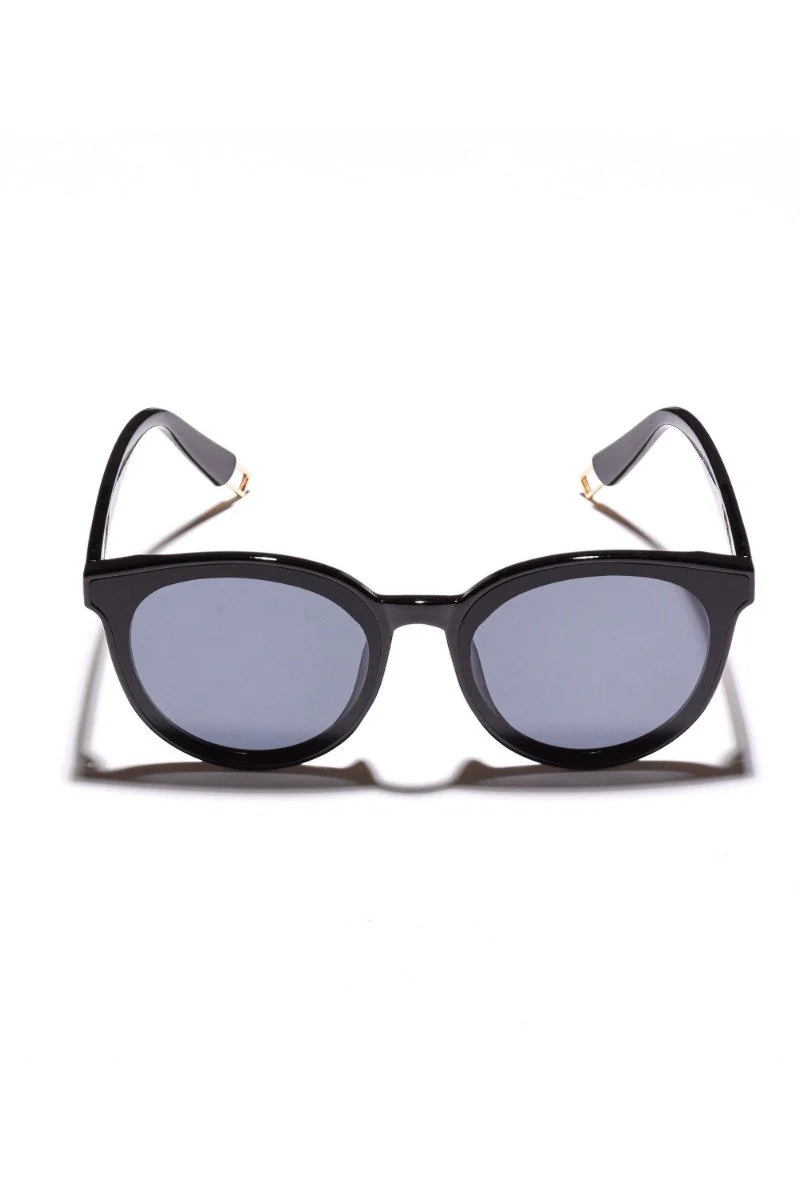 Suns Out Sunglasses - Image 13