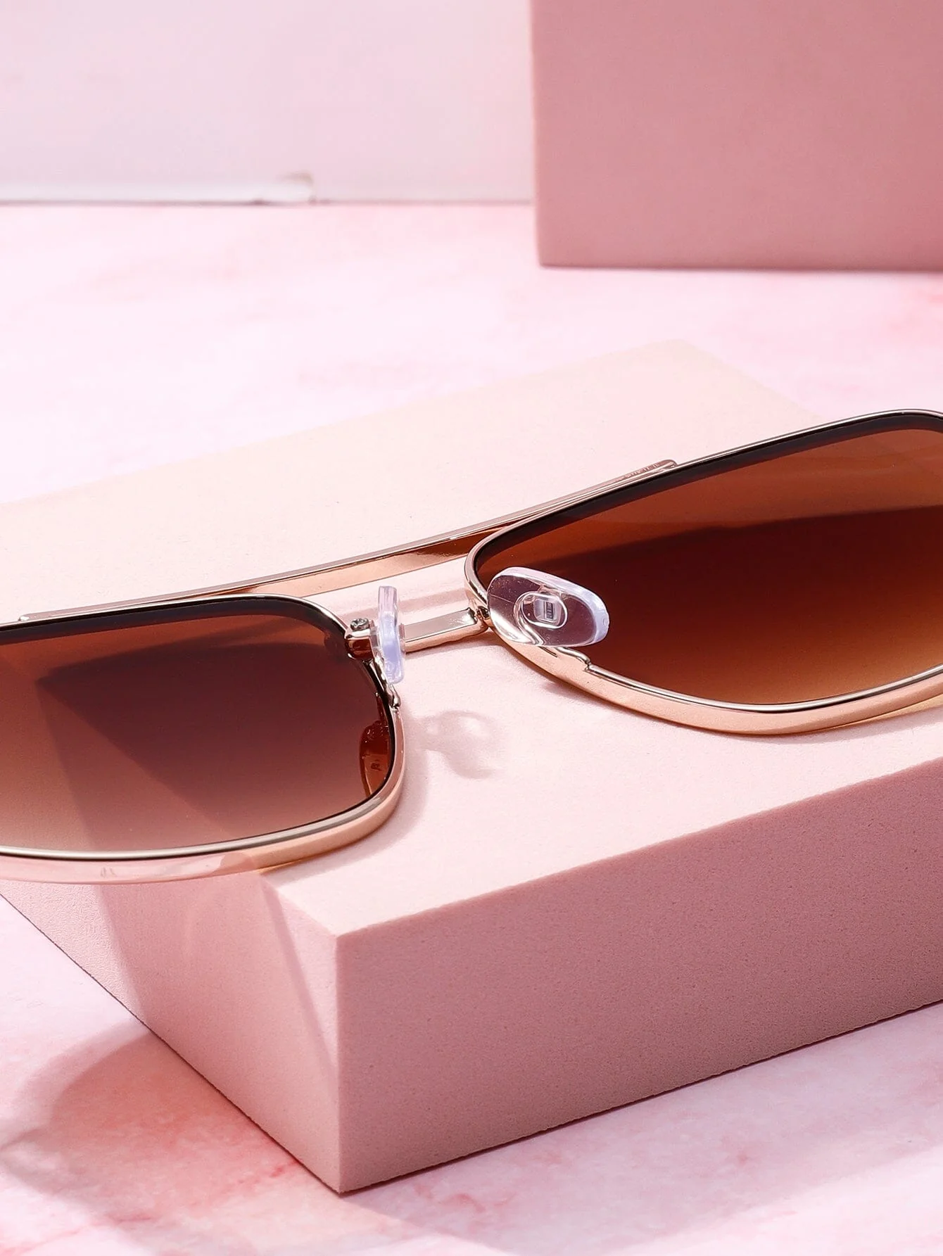 West Palm Metal Frame Aviator Sunglasses - Image 6